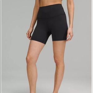 Black Lululemon Align Shorts 6’ Size 14